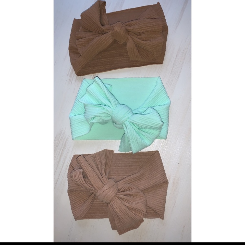 Glo Bows! - Picture 2 of 4